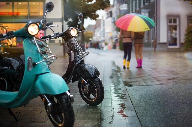 electric-bike-scooter-switzerland.jpg
