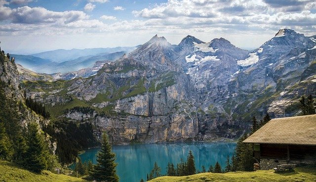 mountain-train-switzerland.jpg